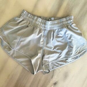 Lululemon Hotty Hot shorts - pale blue
